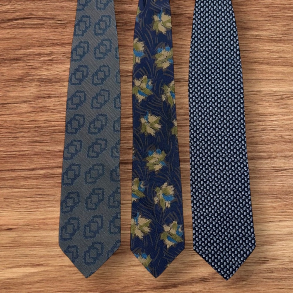 Giorgio Armani Men’s Tie Bundle (3) 100% Silk Made in Italy Classic Neckties - Picture 8 of 9